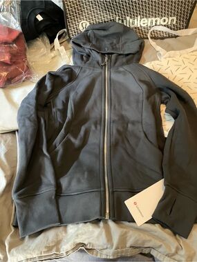 NWT Lululemon Scuba Full-Zip Hoodie, Sz 8, Coal/Mirror Silver